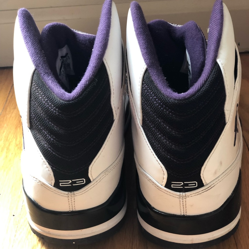 Nike Air Jordan SC — model #538698-108 - Picture 3 of 3